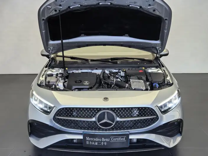 Mercedes-Benz A-class 2023 Model A 200 L Sports sedan Fashion Edition – фото 6