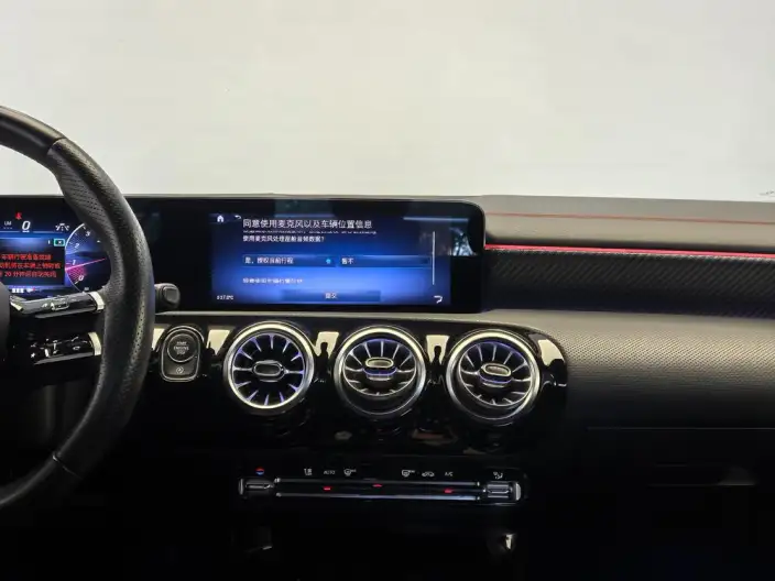 Mercedes-Benz A-class 2023 Model A 200 L Sports sedan Fashion Edition – фото 8