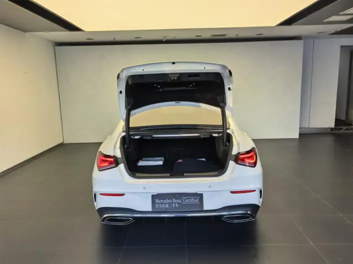 Mercedes-Benz CLA Imported 2022 Model CLA 200 Four-door Coupe
