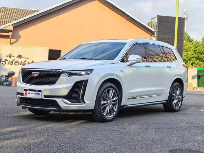 Cadillac XT6 2022 Model 2.0T VI seat 4WD Luxury Model