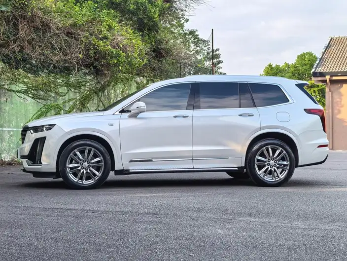 Cadillac XT6 2022 Model 2.0T VI seat 4WD Luxury Model