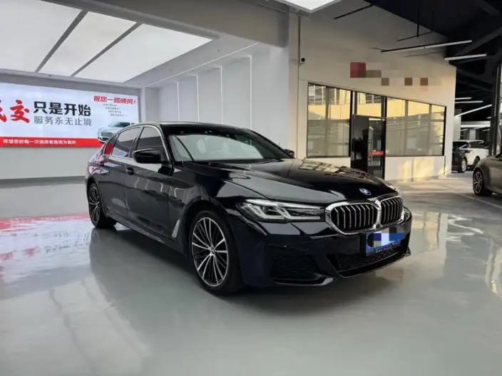 BMW 5 Series 2022 Model Facelift 525Li M Sports Set
