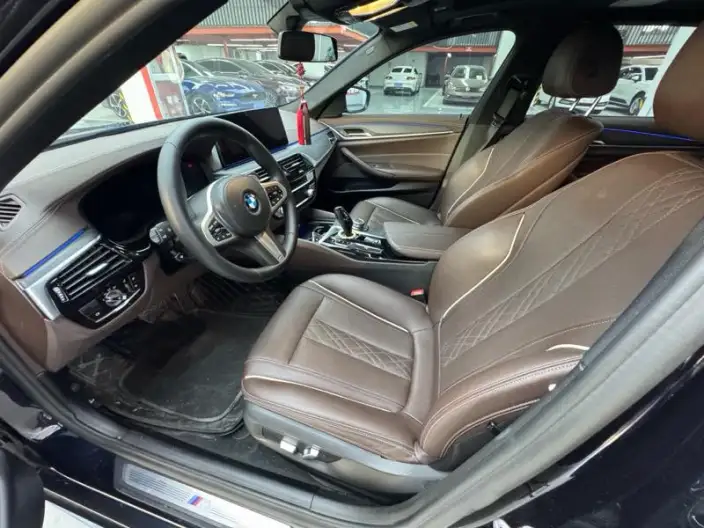 BMW 5 Series 2022 Model Facelift 525Li M Sports Set – фото 9