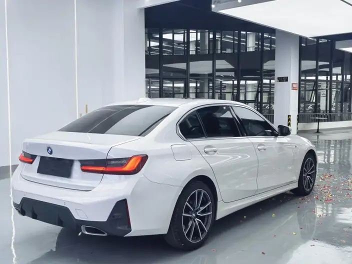 BMW 3 Series 2023 Model 320Li M Sports Set – фото 6