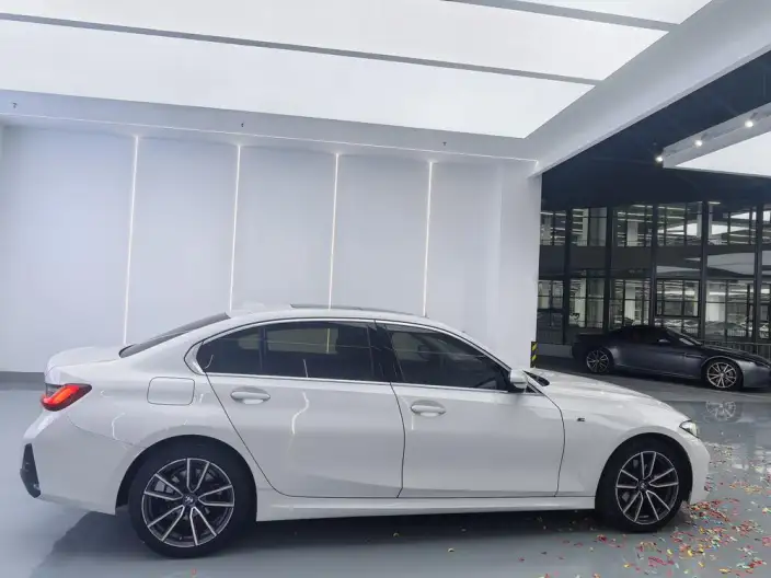 BMW 3 Series 2023 Model 320Li M Sports Set – фото 7
