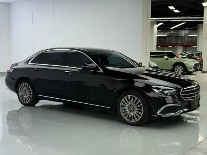 Mercedes-Benz E-Class 2023 Model E 300 L Fashion Model sedan – фото 5