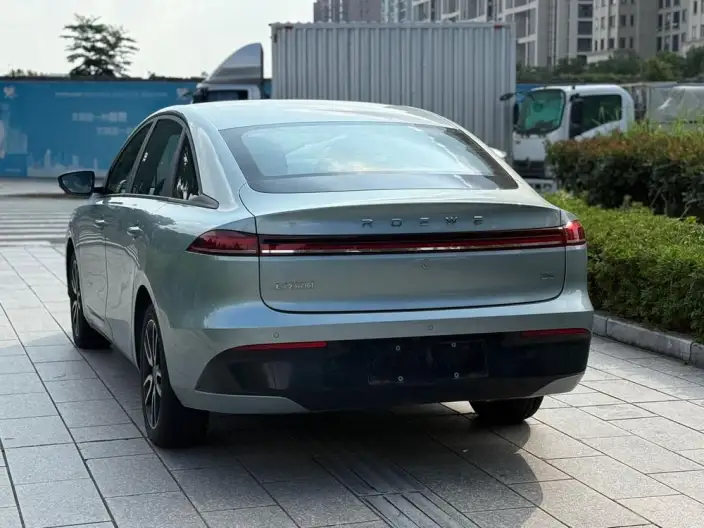 Roewe D6 2025 Model 450km Exclusive Edition