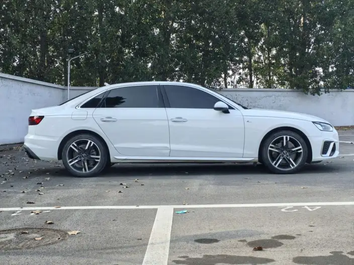 Audi A4 L 2022 Model 40 TFSI Fashion Dynamic Model – фото 7