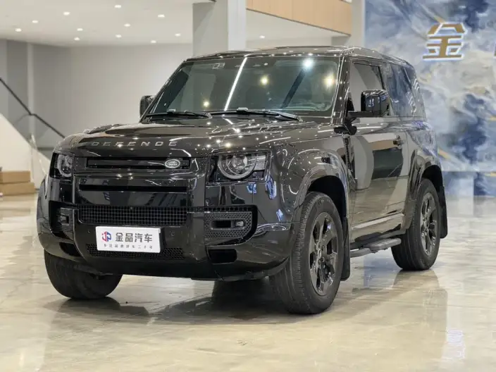 Land Rover Defender 2023 Model 90 3.0T P400 XS