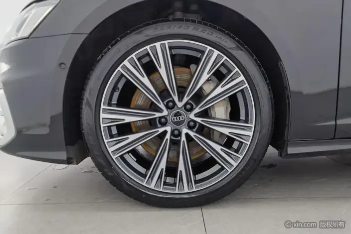 Audi A6L 2023 Model Facelift 55 TFSI quattro Exclusive Dynamic Model – фото 8