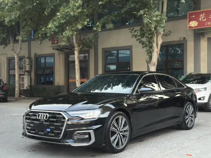 Audi A6L 2024 Model 55 TFSI quattro Exclusive Dynamic Model