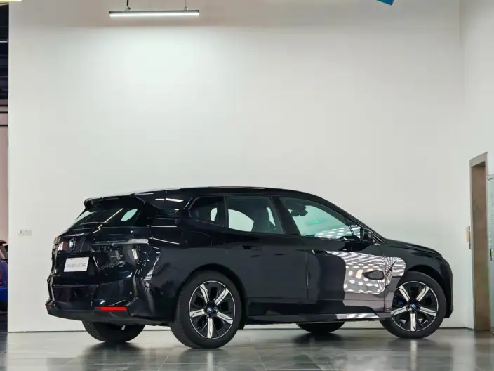 BMW iX 2022 Model xDrive40 – фото 5