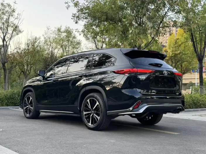Crown Kluger 2023 Model Intelligent Hybrid 2.5L E-CVT 4WD Premium Edition – фото 4