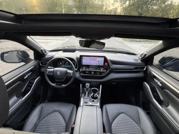 Crown Kluger 2023 Model Intelligent Hybrid 2.5L E-CVT 4WD Premium Edition – фото 7