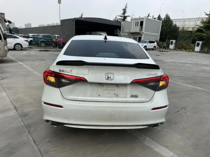 Honda Civic 2022 Model 240TURBO CVT Combustion Edition – фото 5