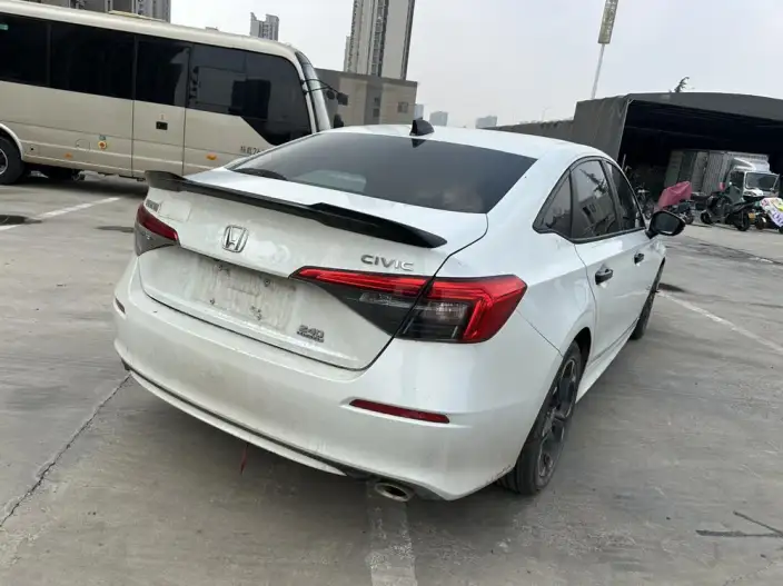 Honda Civic 2022 Model 240TURBO CVT Combustion Edition – фото 6