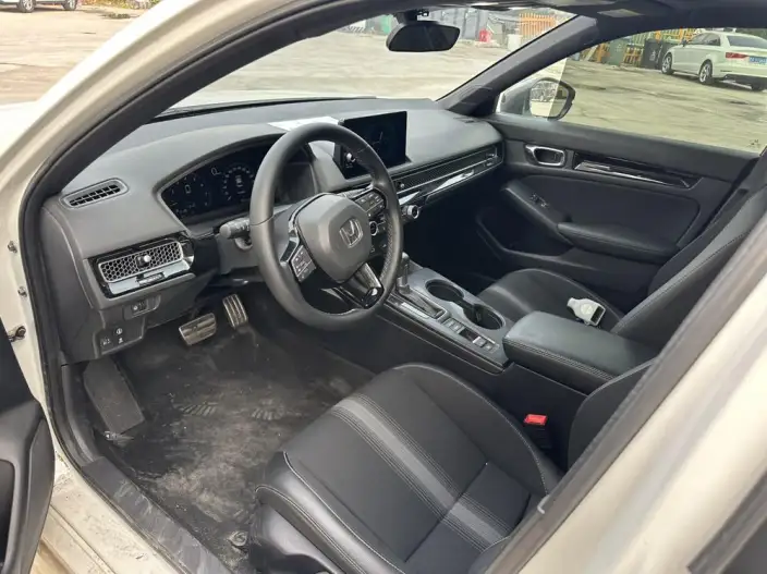 Honda Civic 2022 Model 240TURBO CVT Combustion Edition – фото 8