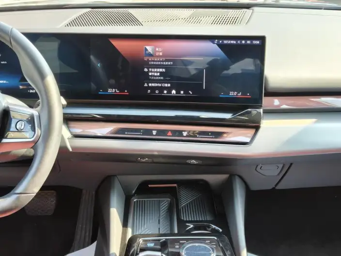 BMW i5 2024 Model eDrive35L M Sports Set – фото 9