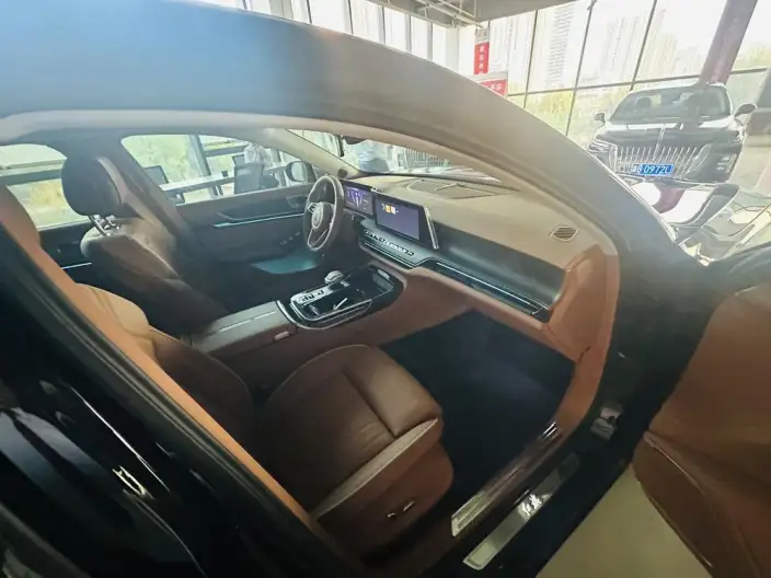 HONGQI H9 2025 Model 2.0T Flag Xiang Luxury Business Edition