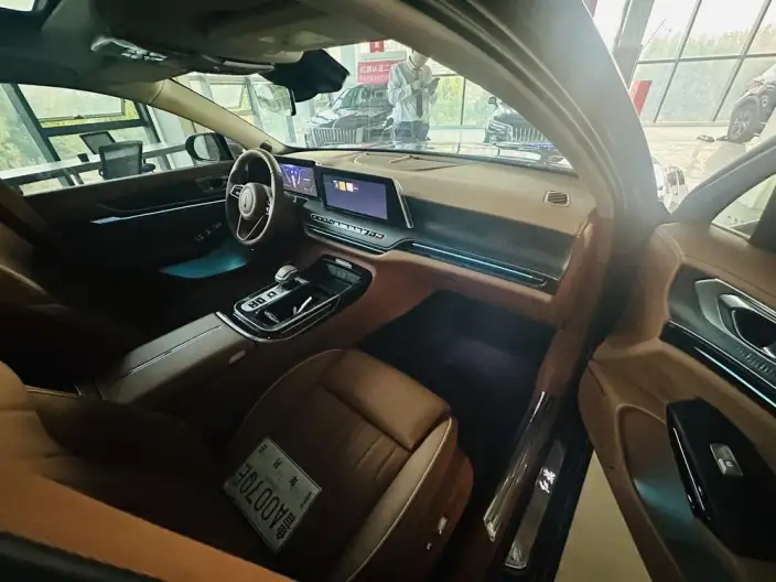 HONGQI H9 2025 Model 2.0T Flag Xiang Luxury Business Edition – фото 6