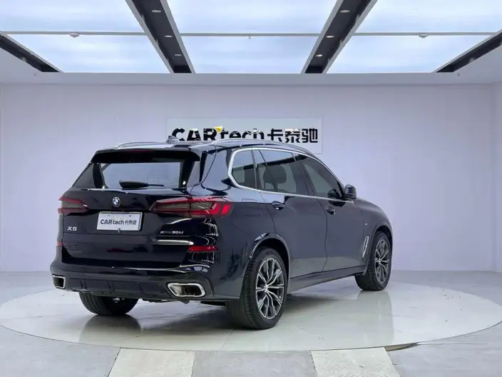 BMW X5 2022 Model xDrive 30Li Exclusive Model M Sports Set – фото 7