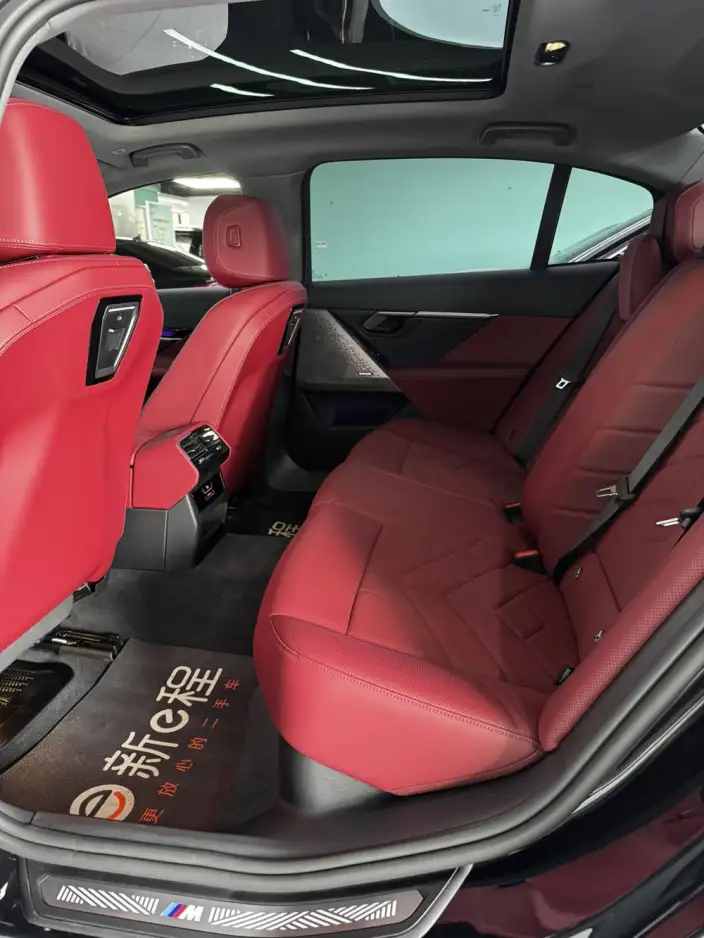 BMW 5 Series 2025 Model 530Li Leading Model M Sports Set – фото 9