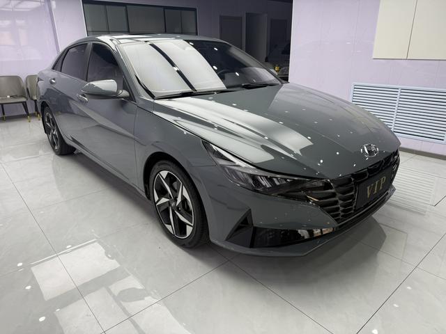 Hyundai Elantra 2022 1.5L CVT LUX Premium – фото 5