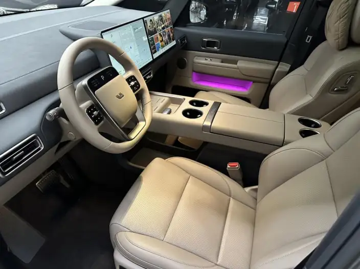 Li Auto MEGA 2025 Model Home Family Special Edition – фото 10