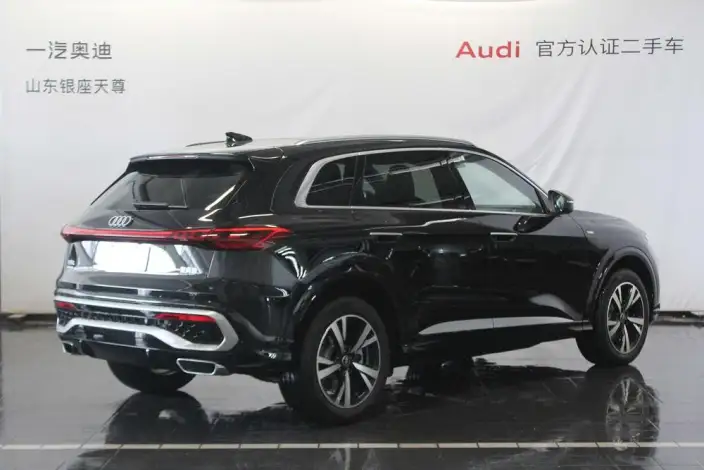 Audi Q5L 2026 Model 2.0T Smart Hybrid Luxury Model