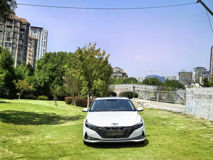 Hyundai Ioniq 2021 Model 1.5L CVT LUX Premium Edition