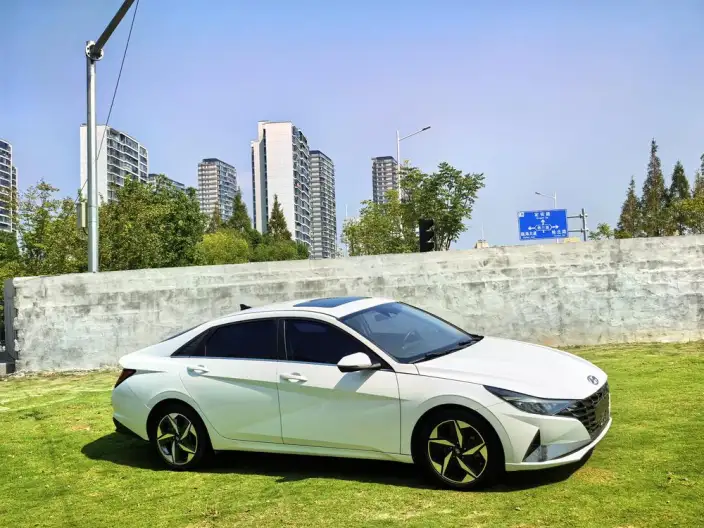 Hyundai Ioniq 2021 Model 1.5L CVT LUX Premium Edition