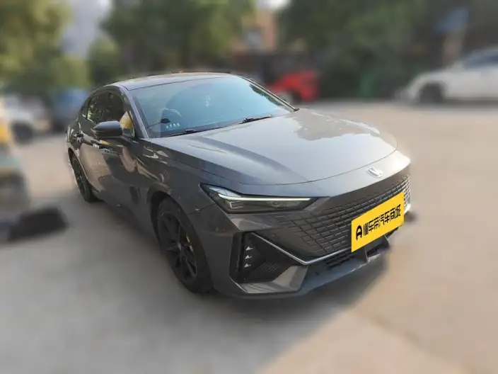 Changan UNI-V 2022 Model 1.5T Noble Model – фото 3