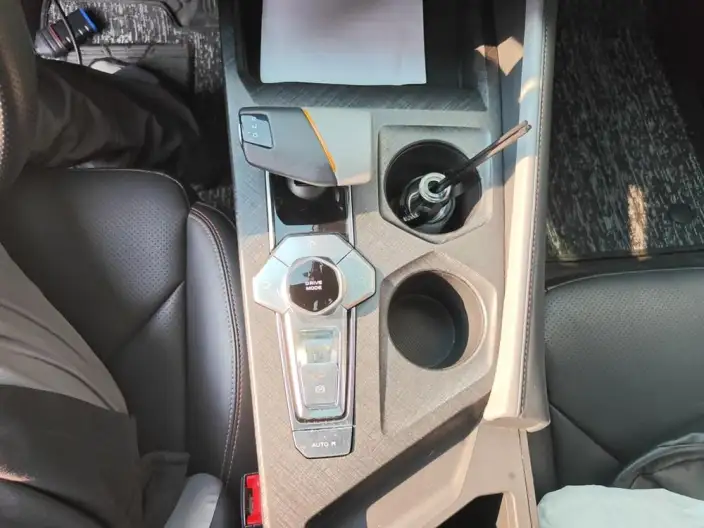 Changan UNI-V 2022 Model 1.5T Noble Model – фото 9