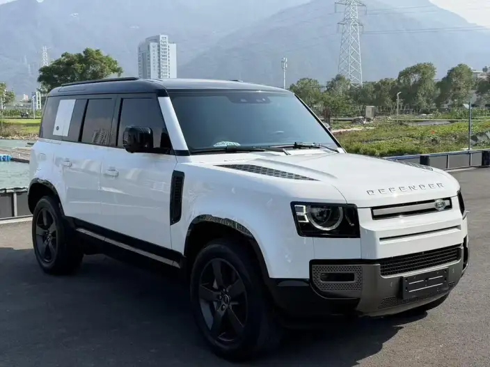 Land Rover Defender 2024 Model 110 3.0T P400 X-Dynamic HSE