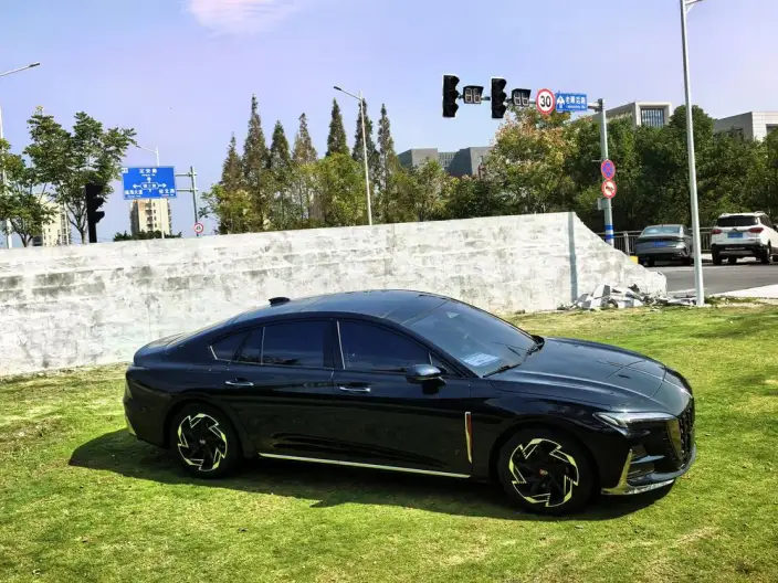 HONGQI H6 2023 Model 2.0T Zhishang Edition