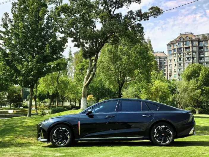 HONGQI H6 2023 Model 2.0T Zhishang Edition