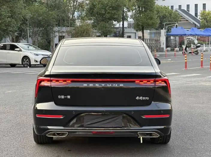 BESTUNE B70 2023 Model Third generation 1.5T Automatic Changxiang Edition Model – фото 5