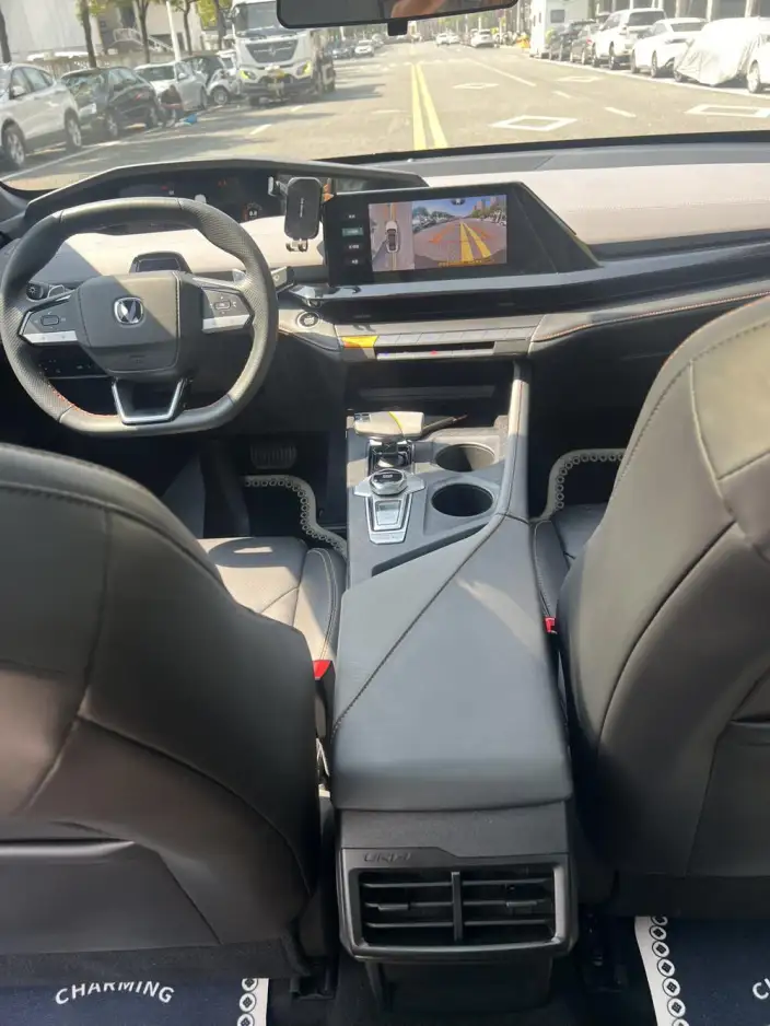 Changan UNI-V 2022 Model 1.5T Noble Model – фото 8
