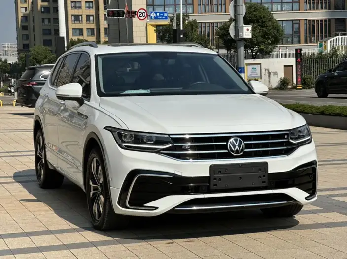 Volkswagen Tiguan L 2024 Model 330TSI 2WD R-Line Enjoy the version more – фото 3