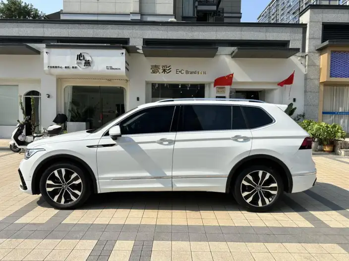Volkswagen Tiguan L 2024 Model 330TSI 2WD R-Line Enjoy the version more – фото 4
