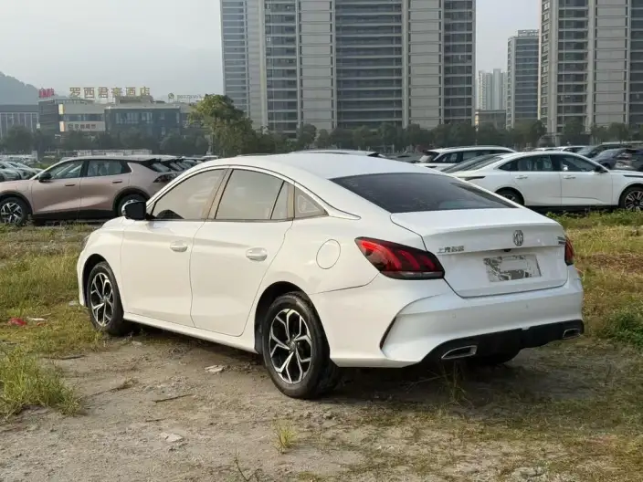 MG5 2022 Model 180DVVT CVT Youth Deluxe Edition