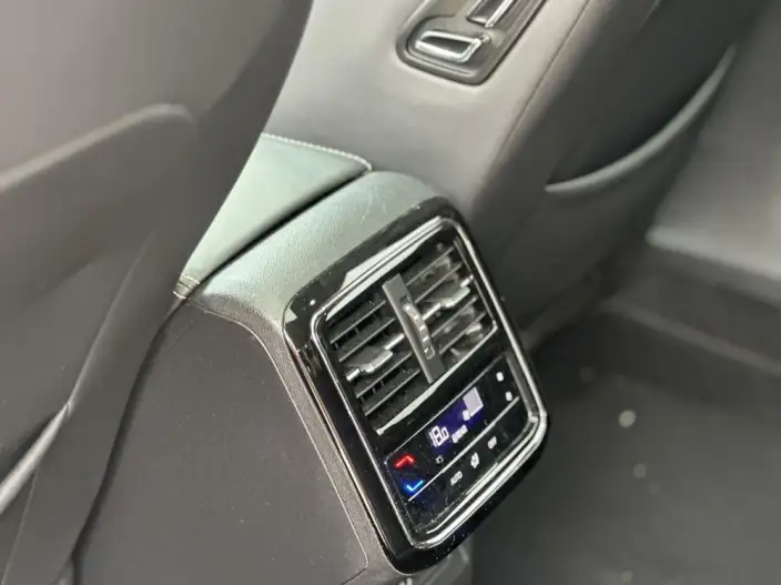 Volkswagen Passat 2024 Model 380TSI Starry sky Deluxe Edition – фото 8