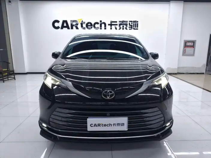 Toyota Sienna 2024 Model Hybrid 2.5L Supreme Edition – фото 2