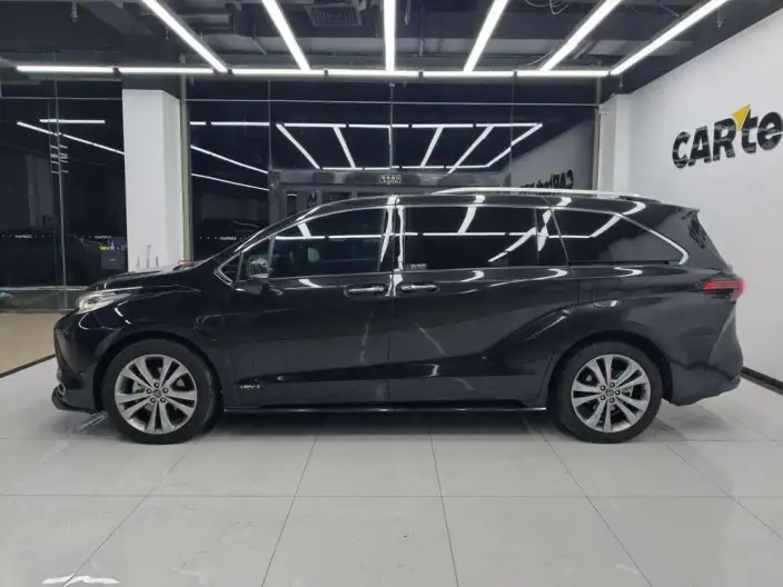 Toyota Sienna 2024 Model Hybrid 2.5L Supreme Edition – фото 3