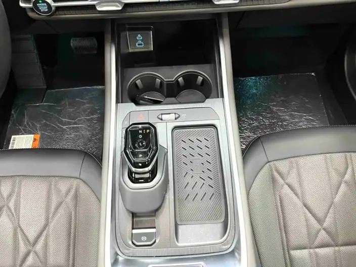 Ford Edge 2023 Model Ford Edge L 2.0T EcoBoost 4WD VII seat Supreme Model – фото 7