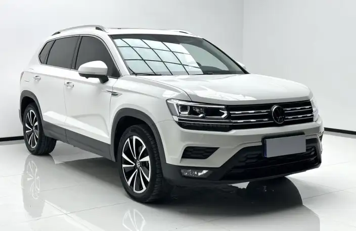 Volkswagen Tharu 2022 Model 280TSI 2WD Deluxe Edition – фото 3
