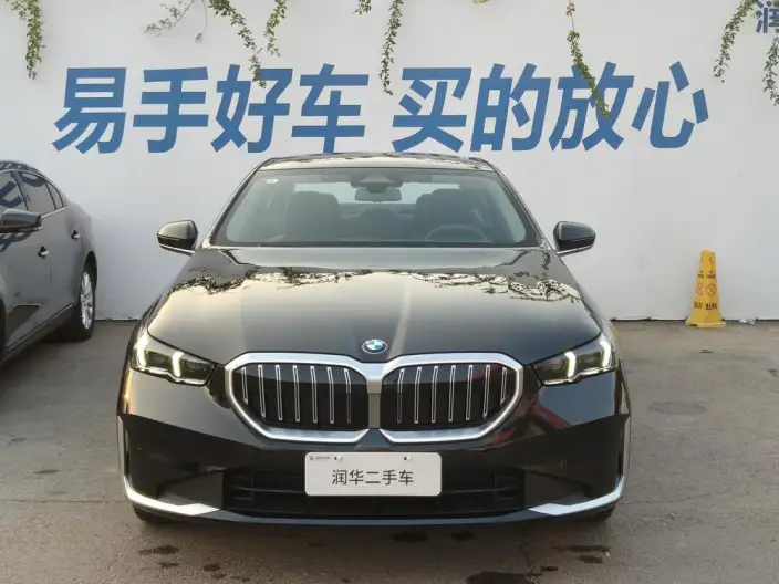 BMW 5 Series 2026 Model 530Li Exclusive Model Luxury Set – фото 2