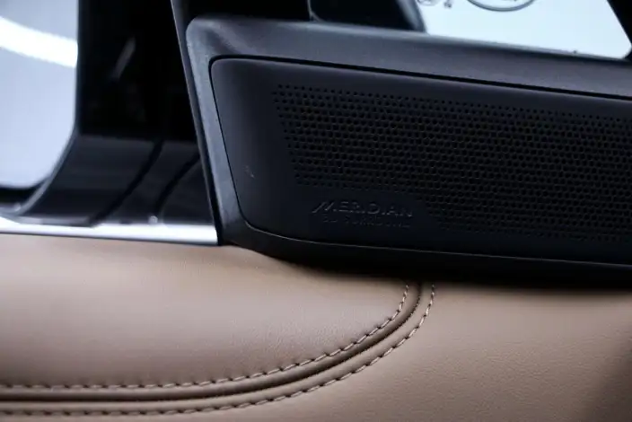 Range Rover 2023 Model 3.0 L6 400PS Shengshi VII seat Extended Edition – фото 7