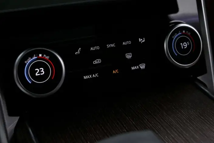 Range Rover 2023 Model 3.0 L6 400PS Shengshi VII seat Extended Edition – фото 9
