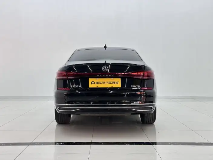 Volkswagen Passat 2023 Model Facelift 330TSI Premium Edition – фото 6
